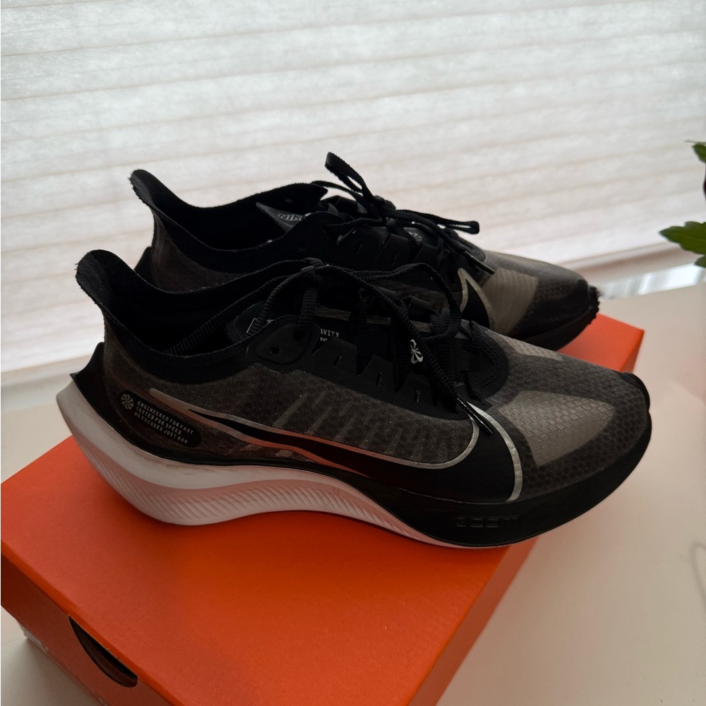 Women’s Nike Zoom Gravity